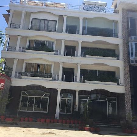 Hotel Sheratone Mount Abu Eksteriør bilde